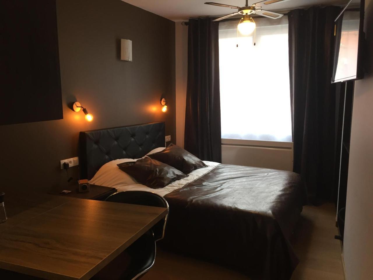 Appart'Hotel Et Chambres Lens Esterno foto